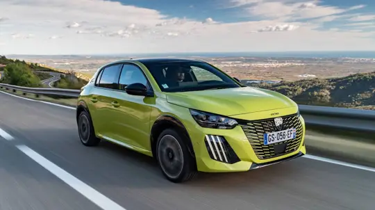 Peugeot 208: Verbrenner und Elektroversion ab 2027 im Angebot