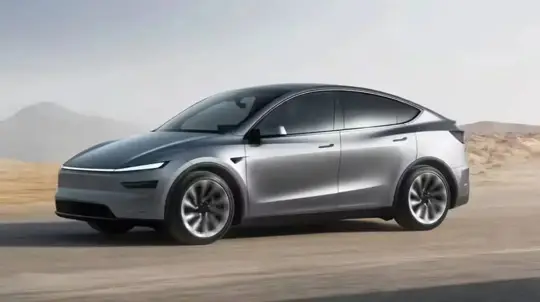 Tesla Model Y L míří do Ameriky nahradit drahý Model X