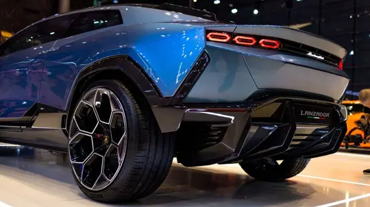 Lamborghini renunță la electric pentru Lanzador și pariază pe un GT hibrid