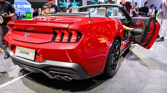 Ford Mustang volgens iSeeCars de minst gereden benzineauto van 2025