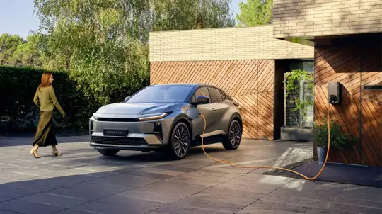 Toyota amplía garantía de batería eléctrica hasta 10 años o 1 millón de km