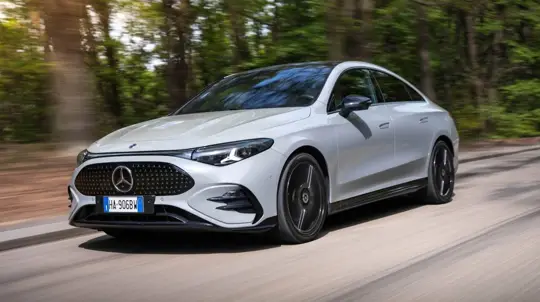 メルセデス・ベンツCLA 250+ 2027:トヨタ・カローラ価格のプレミアムEV