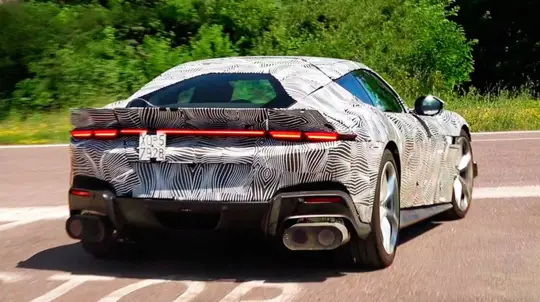 Ferrari 12Cilindri GTO: prototype spotted in unusual test bodywork