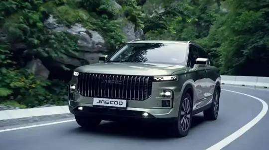 Omoda és Jaecoo plug-in hibridekkel debütál Németországban