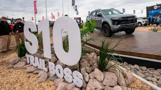 Chevrolet S10 Trail Boss: factory off-road pickup at 341,290 reais