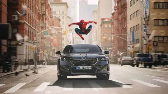 BMW iX3 Flow, caroserie E Ink în stilul Spider-Man