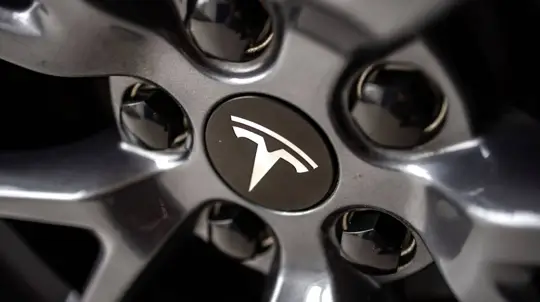 Tesla lanza Comfort Braking para el Model Y renovado en actualización 2026.8
