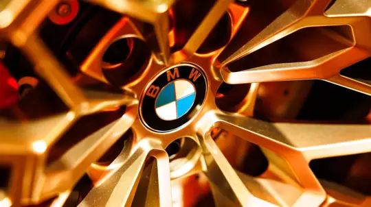 BMW explique pourquoi l'iX3 n'aura pas l'énorme batterie de l'iX5