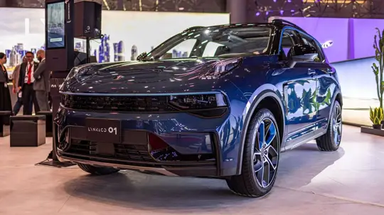 Lynk & Co Paris'teki Sürpriz Modelin Adını Gizli Tutuyor
