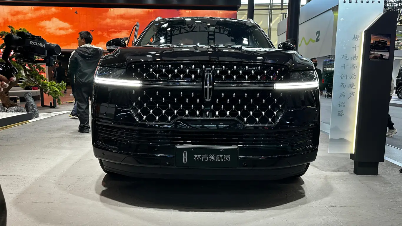 Автосалон в Гуанчжоу 2024 / Стенд Lincoln