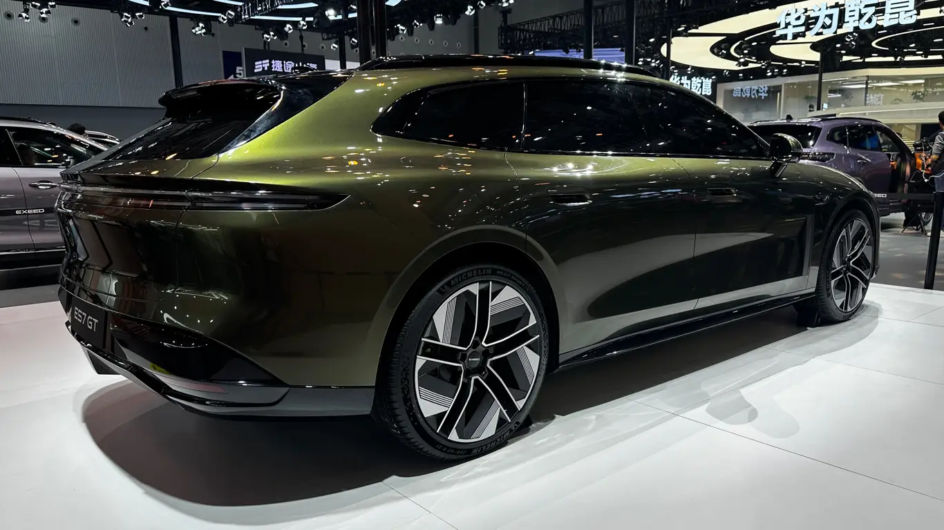 Автосалон в Гуанчжоу 2025,Exeed ES7 GT