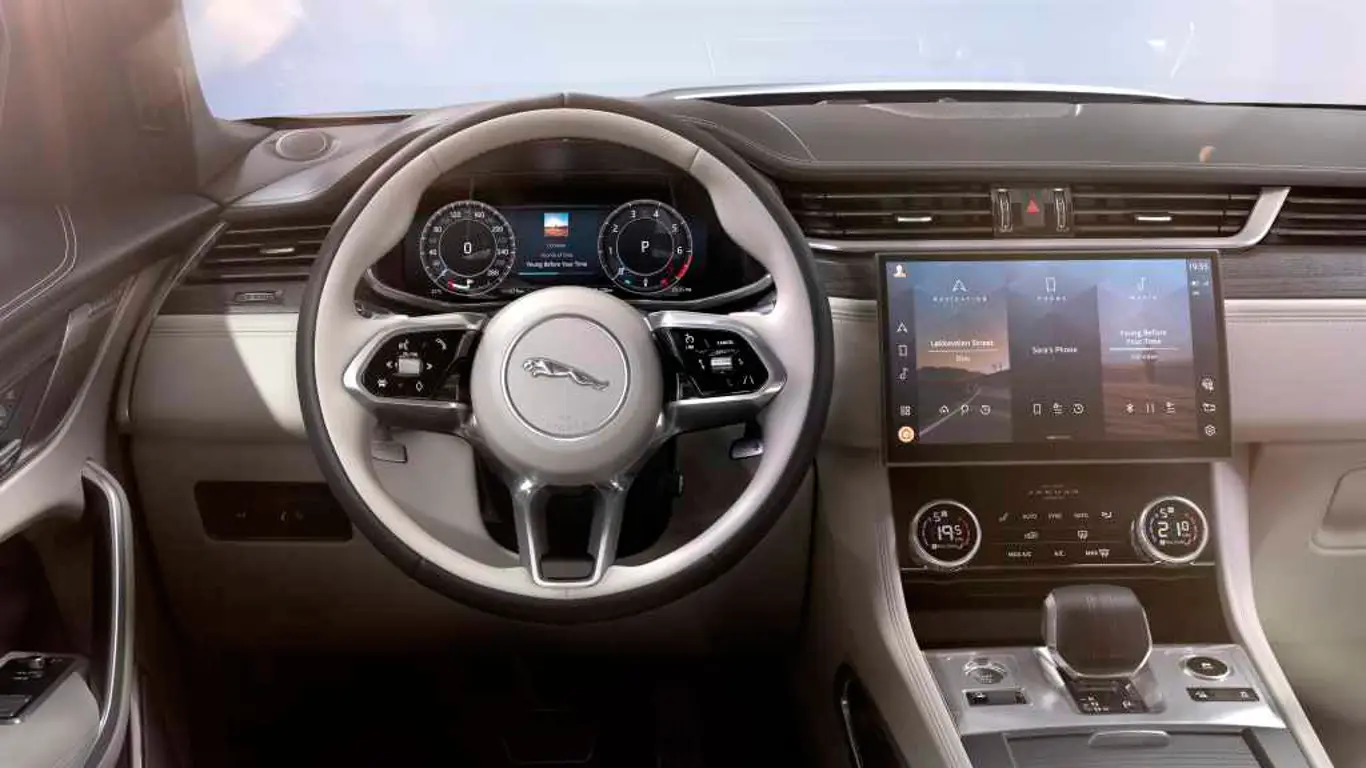 Jaguar F-Pace 90th Anniversary