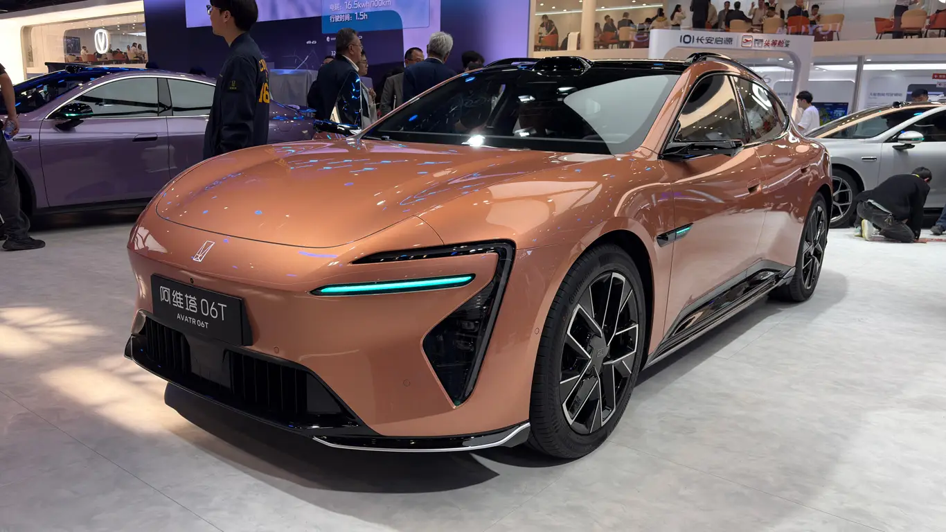 Автосалон в Пекине 2026 / Avatr 06GT
