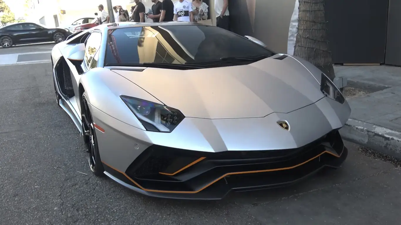 Lamborghini Aventador LP 780-4 Ultimae Roadster