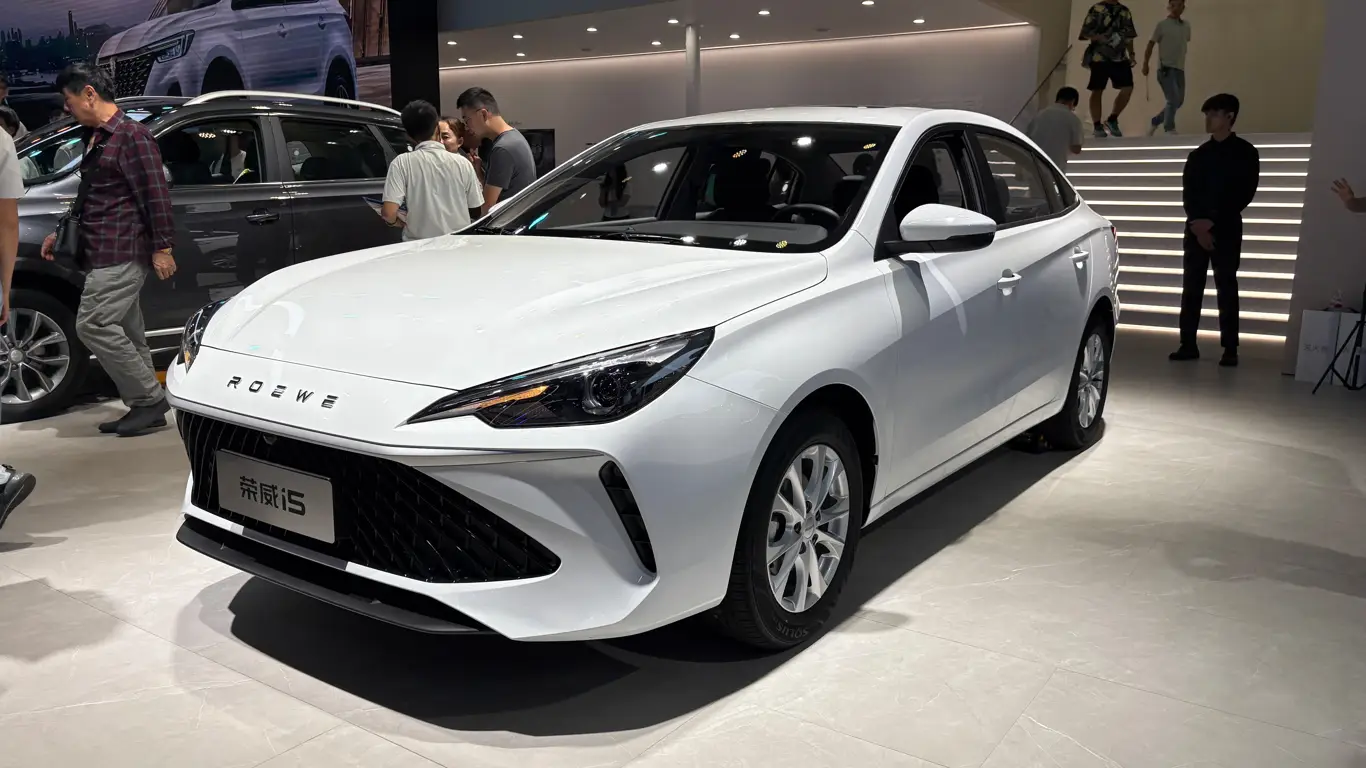 Roewe i5