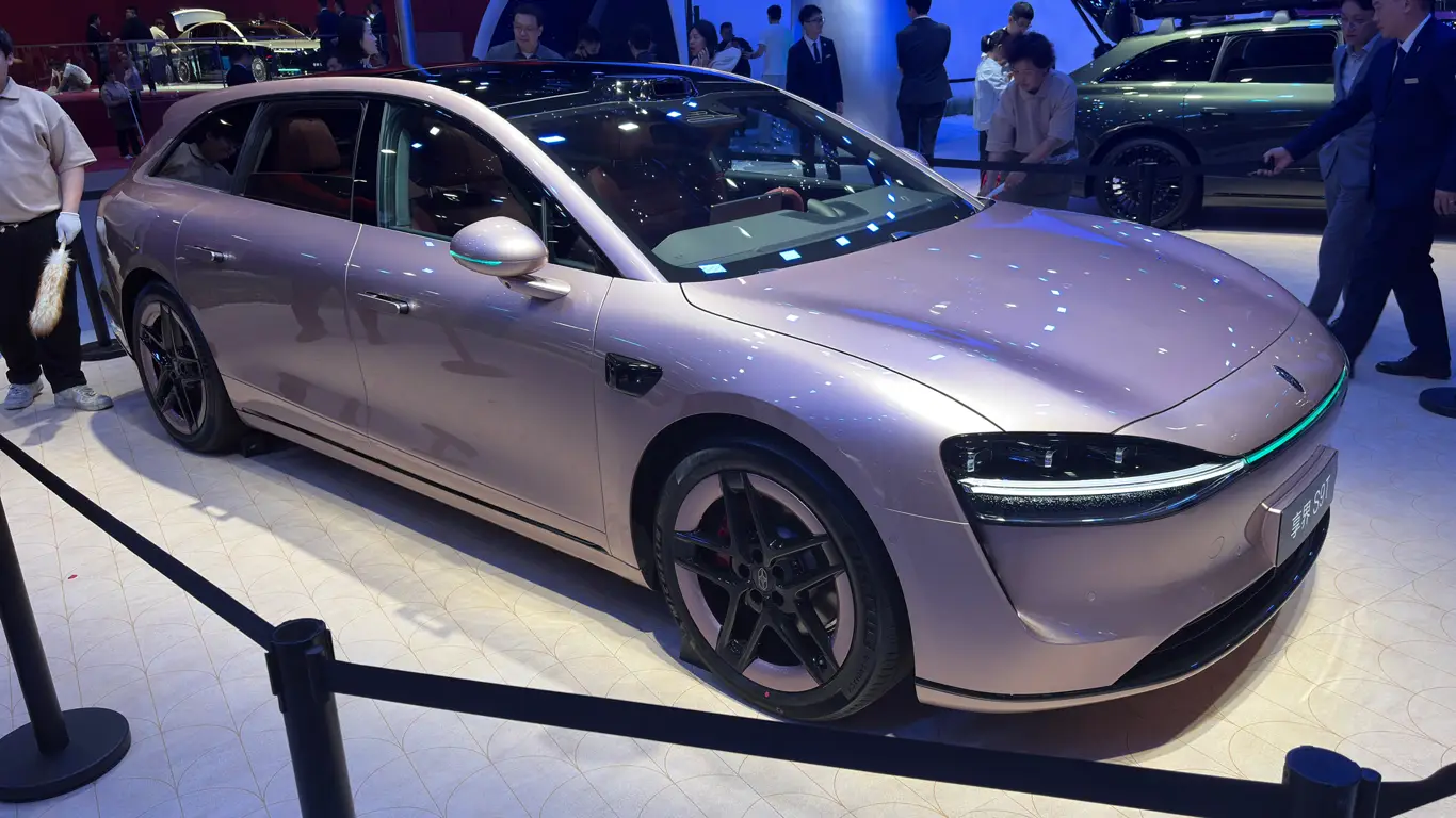 Автосалон в Пекине 2026 / Stelato S9T