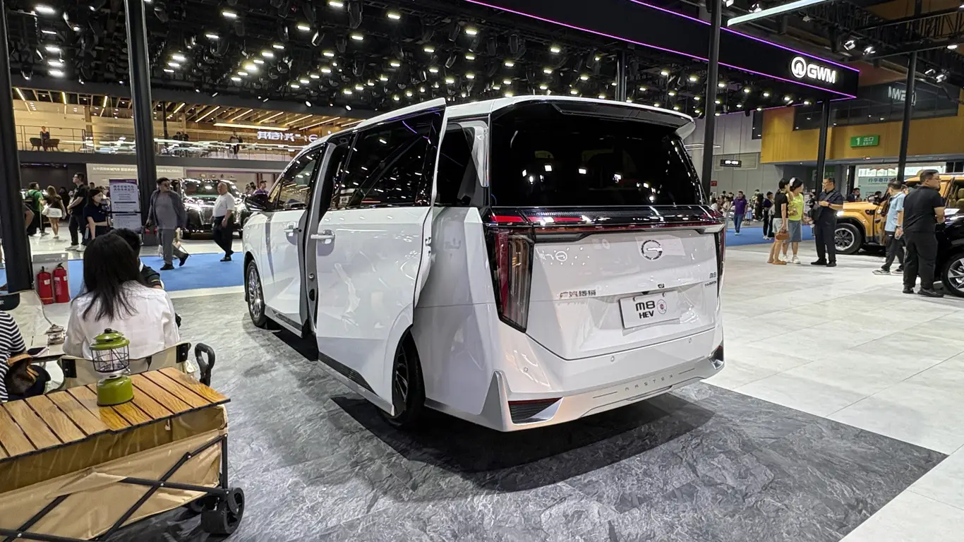 Автосалон в Чэнду 2026 / GAC Trumpchi M8 HEV
