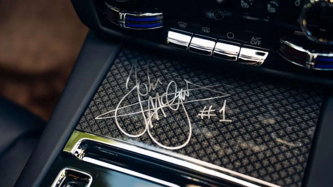 Rolls-Royce Black Badge Ghost Tourist Trophy
