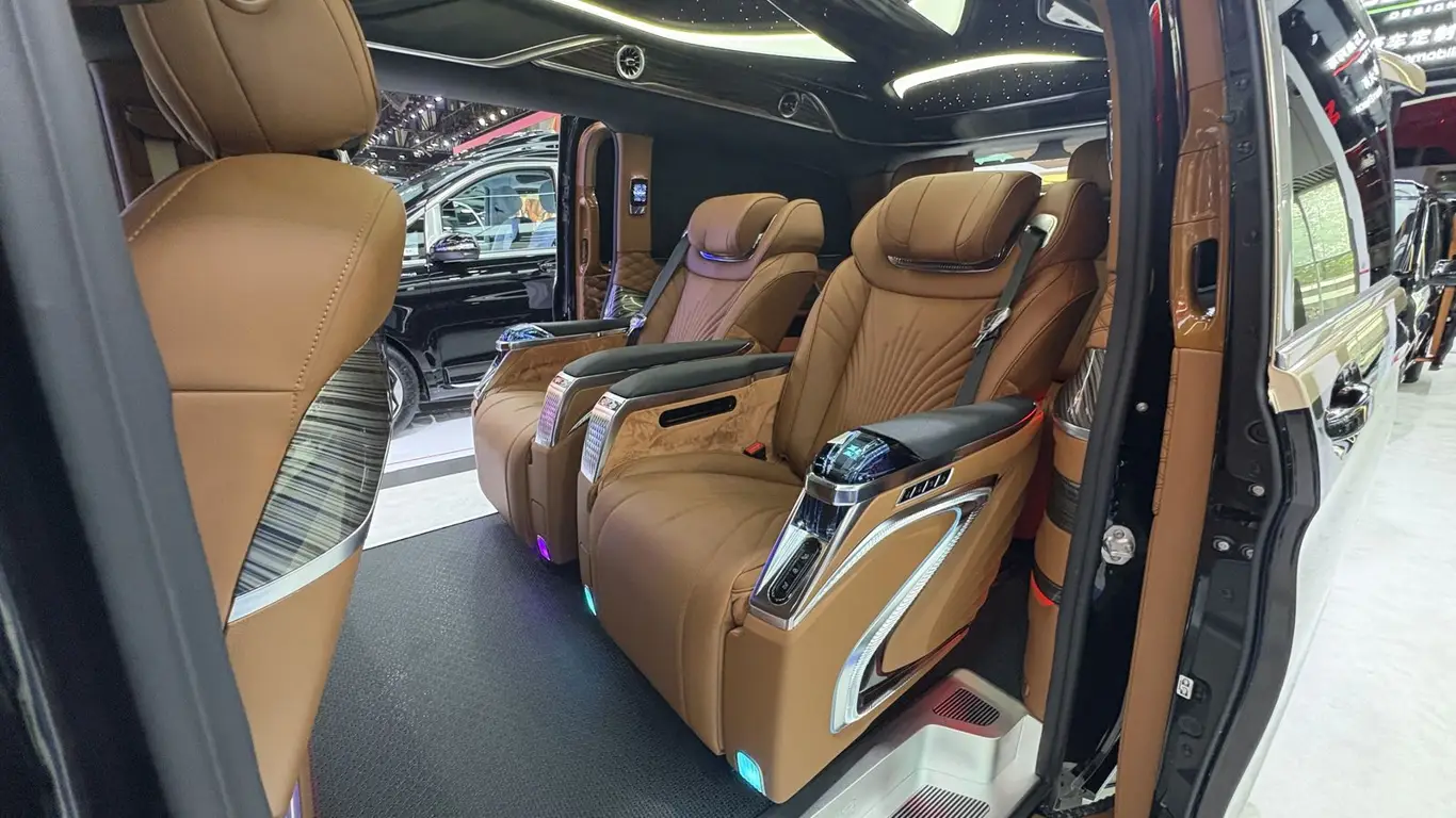 Роскошный автомобиль