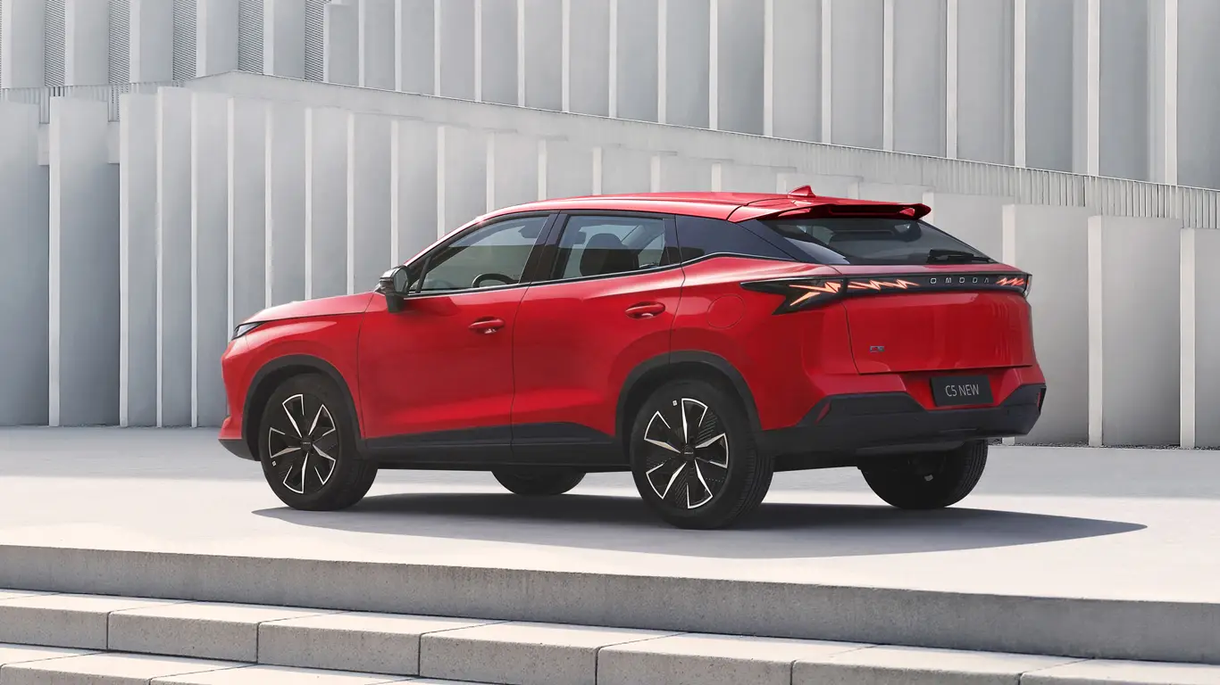 Обновленный Omoda C5