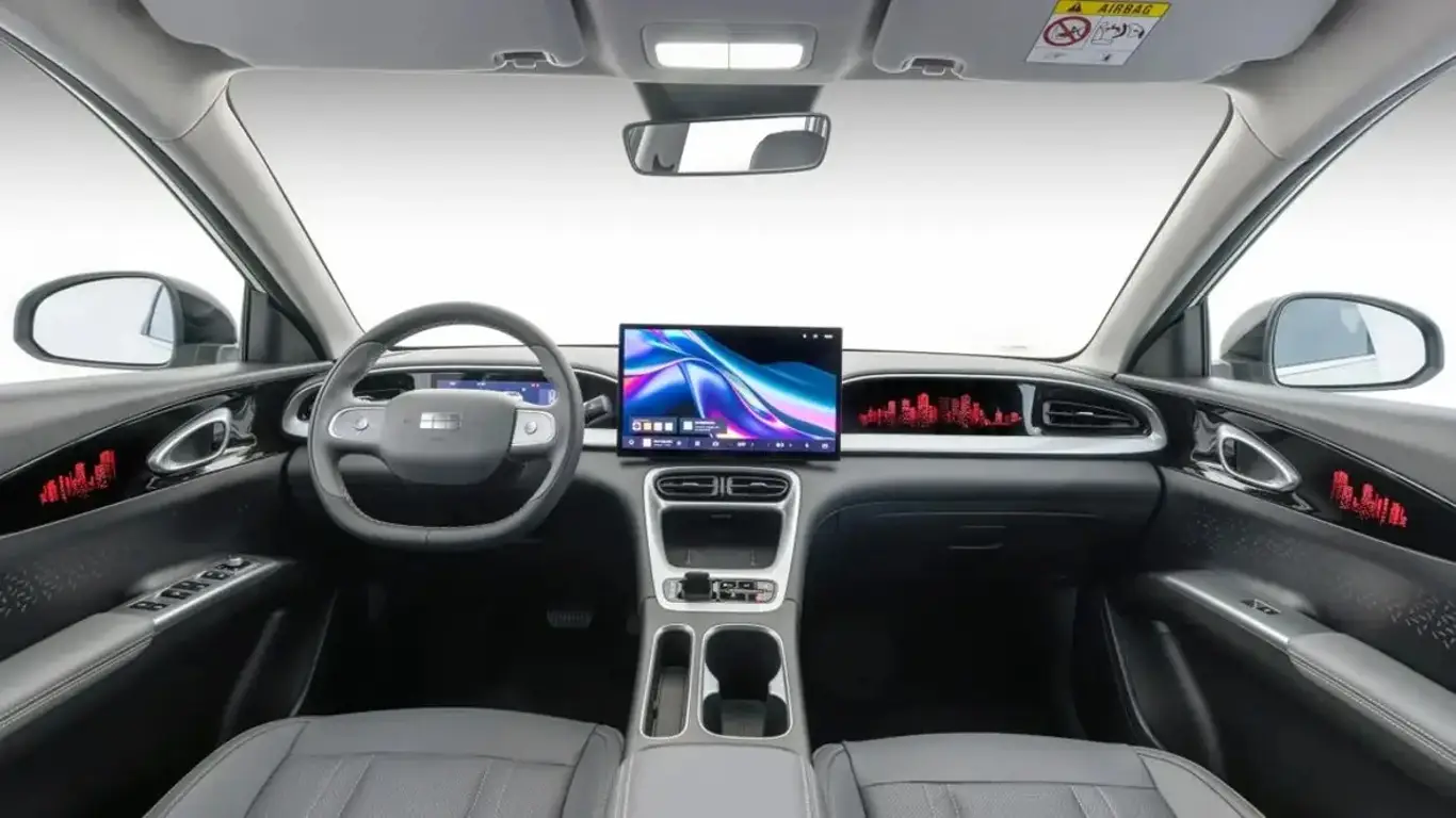 Geely E2