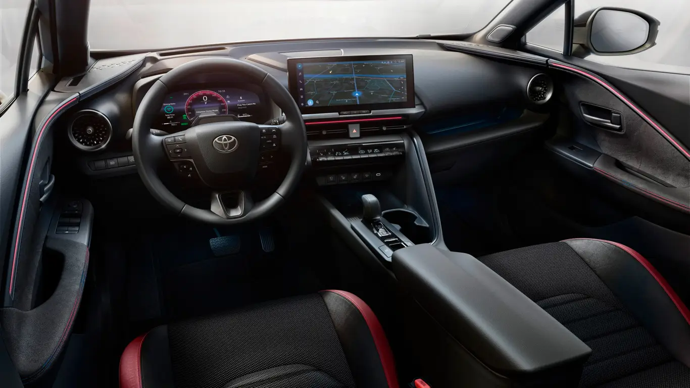 Toyota CH-R High Hero