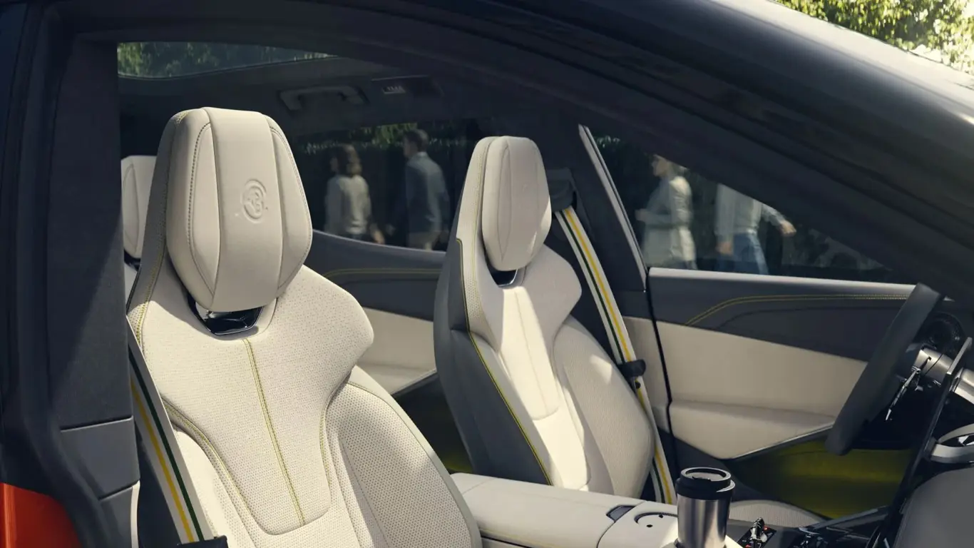 Lotus Eletre X sisätila