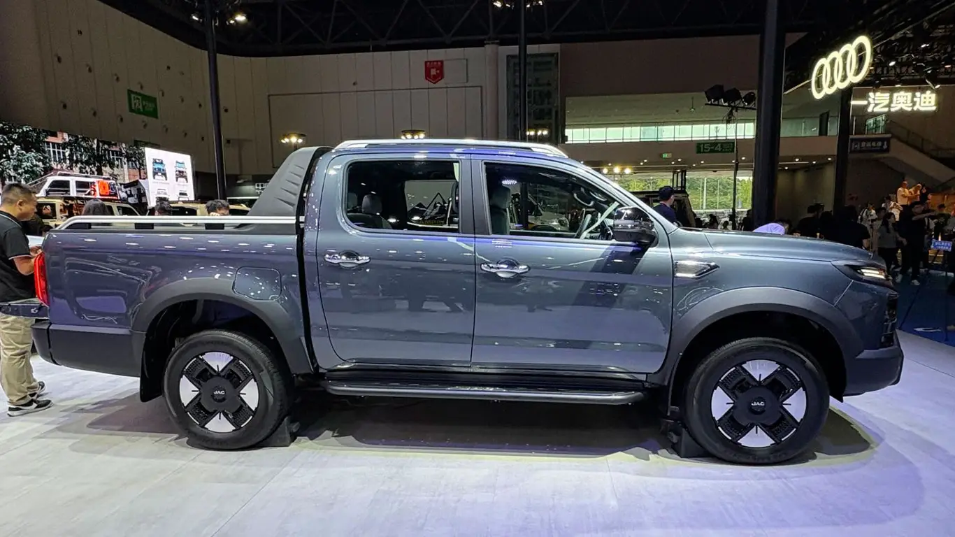 JAC Hunter PHEV