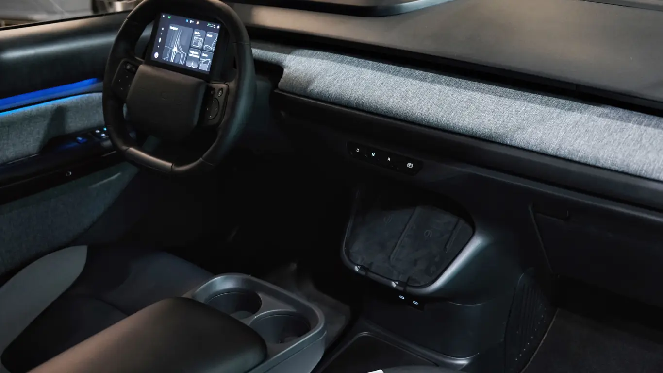 салон Атома