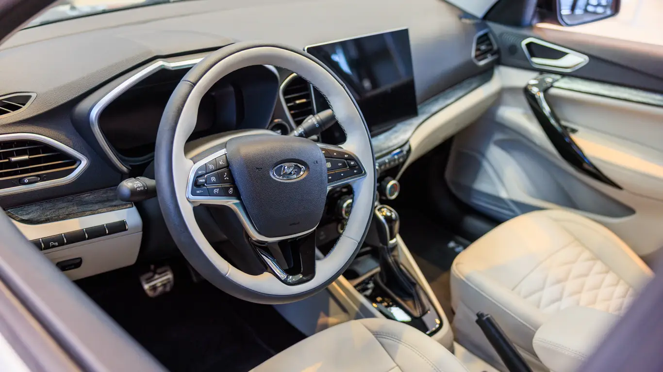 LADA Aura / ПМЭФ-2026
