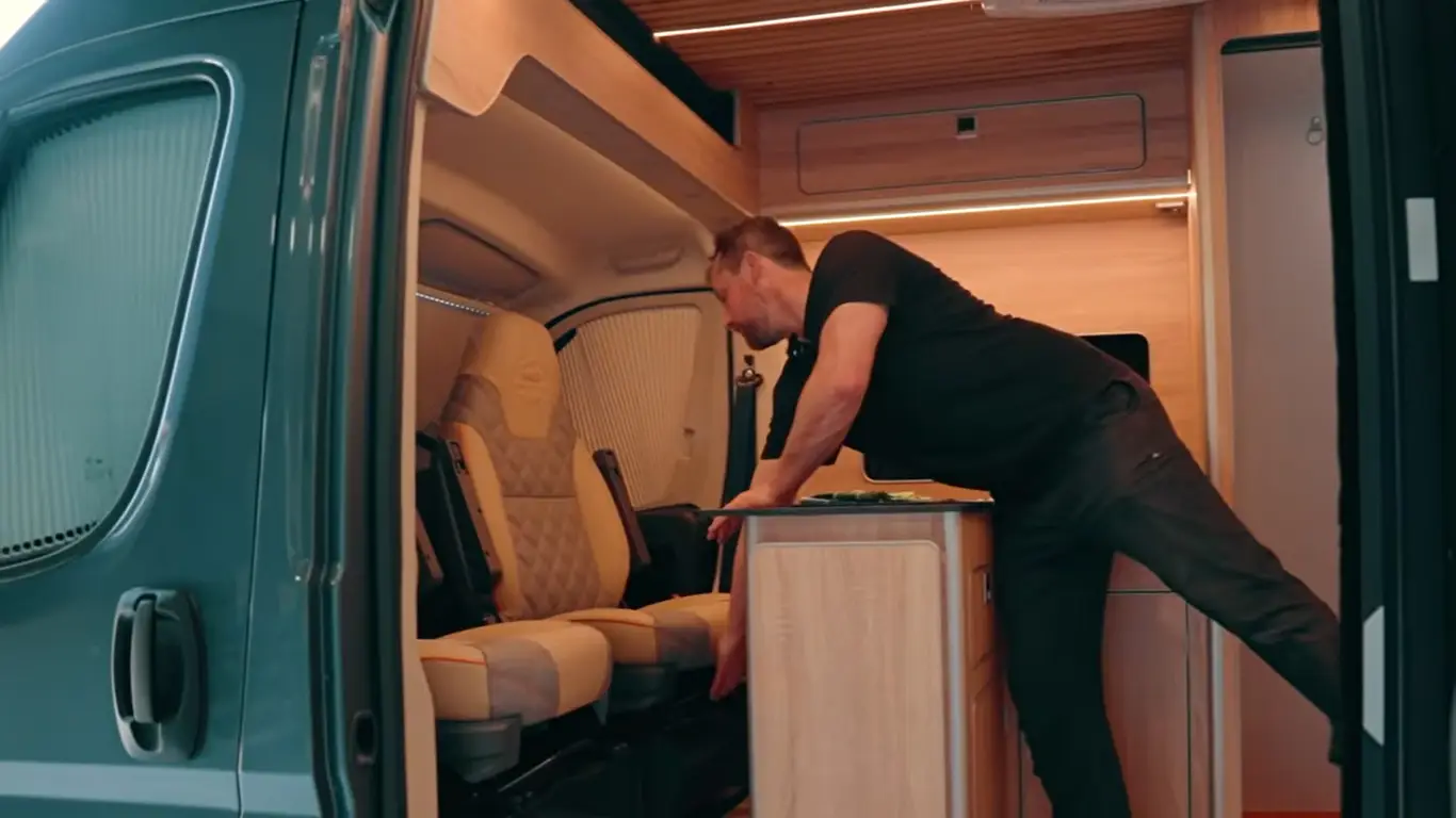 Кемпер на базе Peugeot Boxer L4
