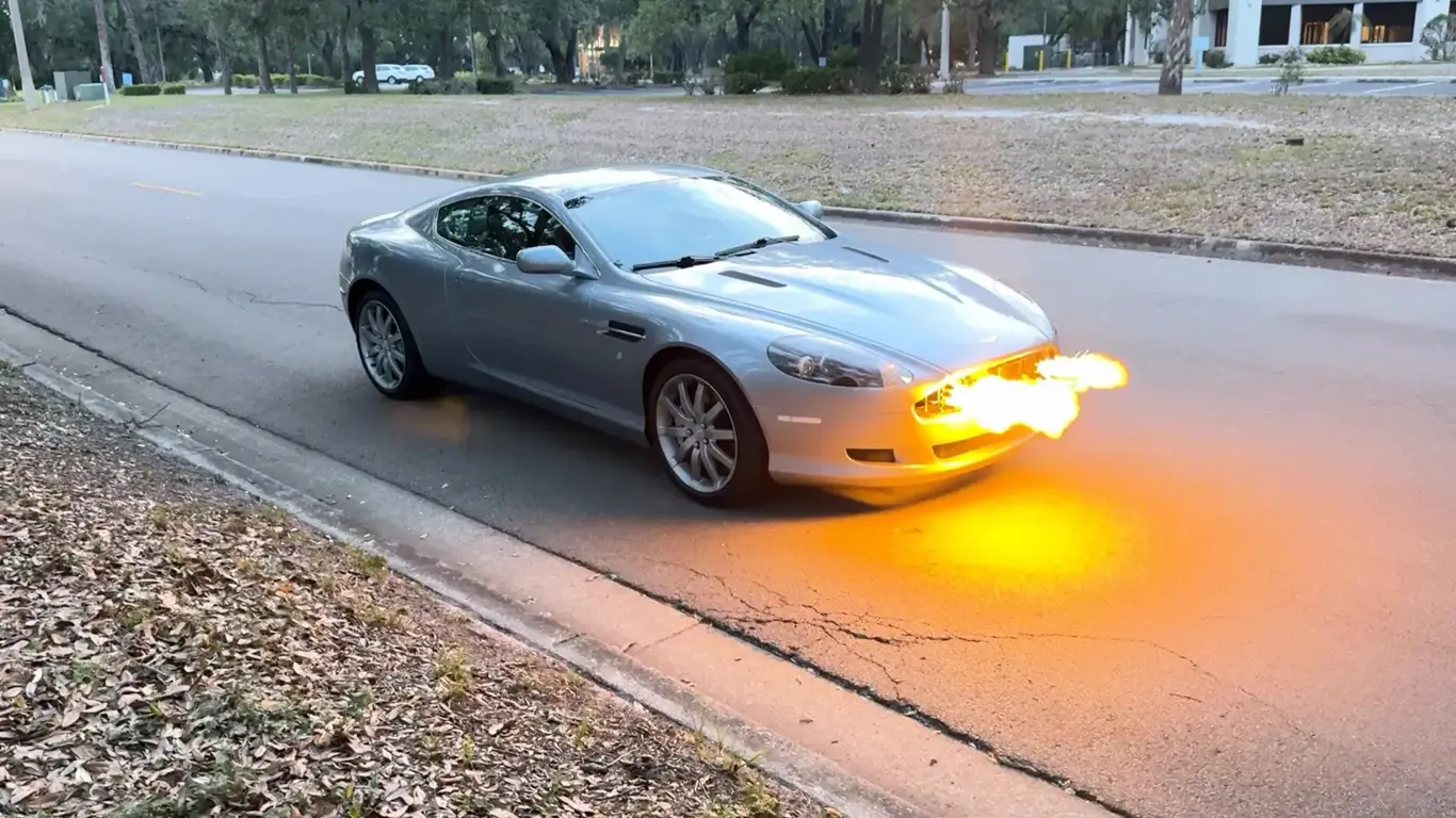 Aston Martin DB9