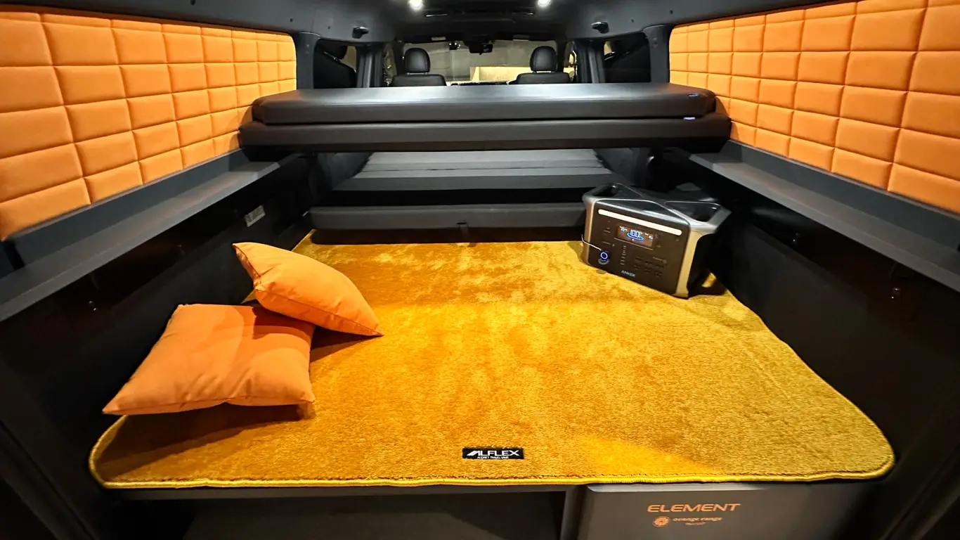 Кемпер ELEMENT на базе Toyota Hiace
