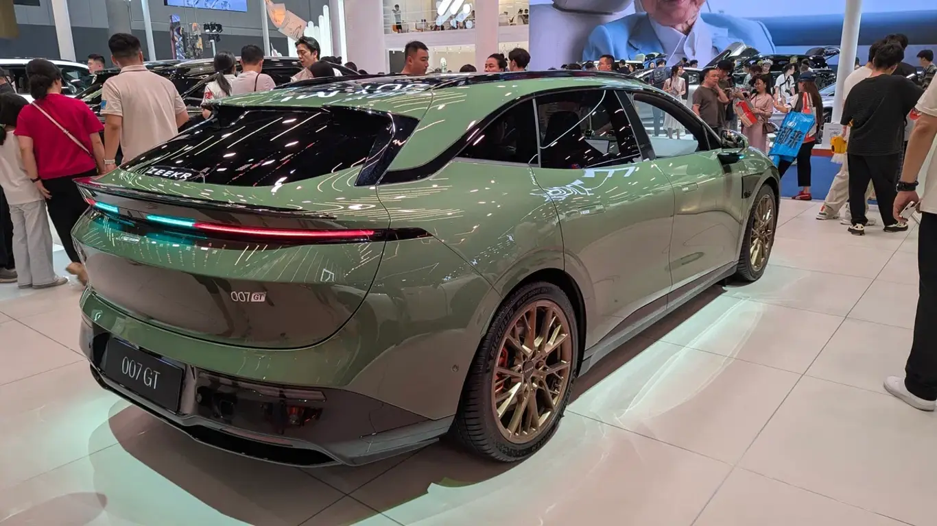 Zeekr 007 GT