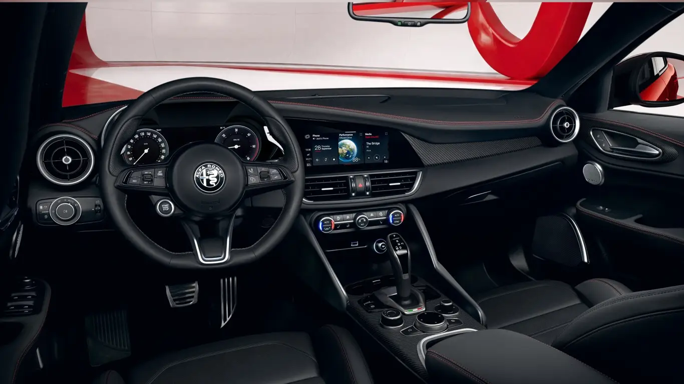 Alfa Romeo Giulia и Stelvio Performance