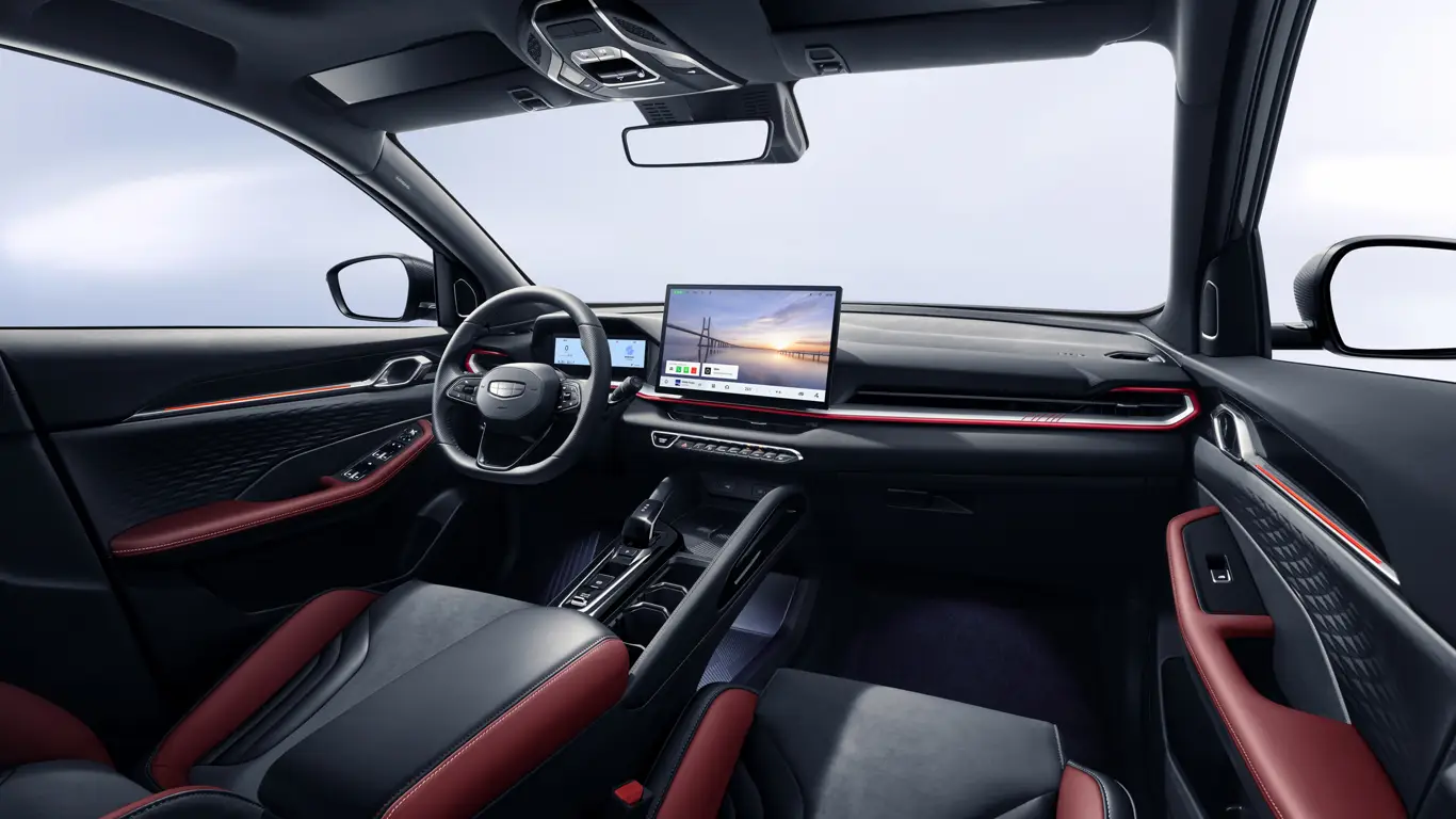 Салон обновленного Geely Coolray для России