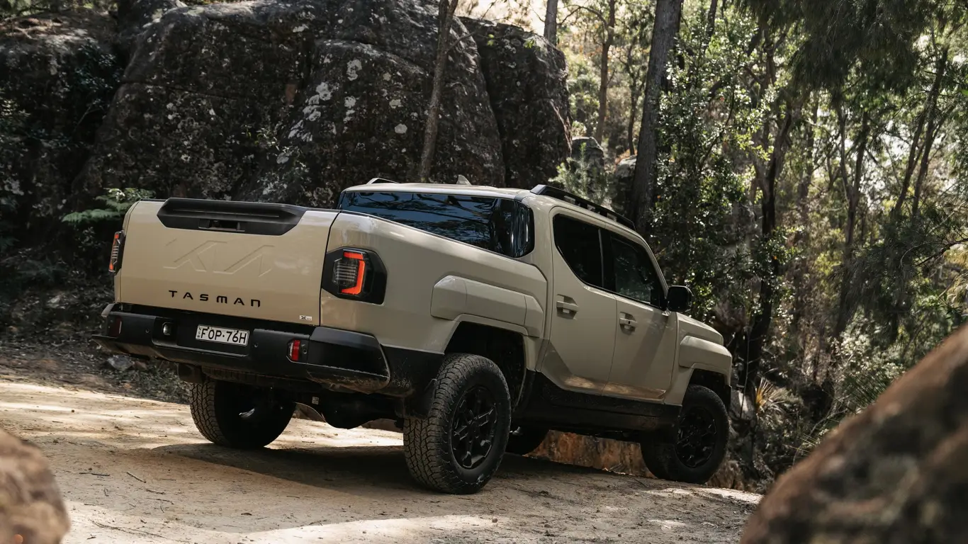Kia Tasman
