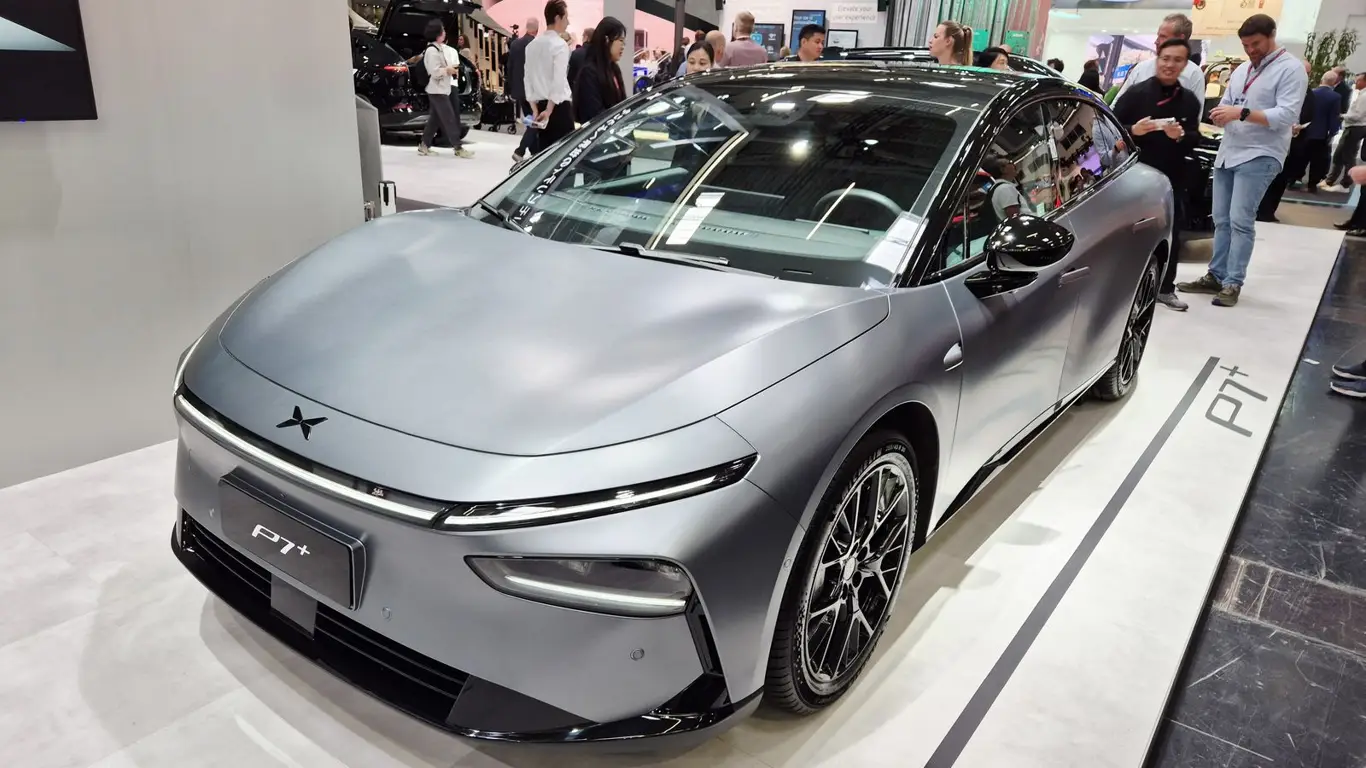 Xpeng P7+ / 32CARS