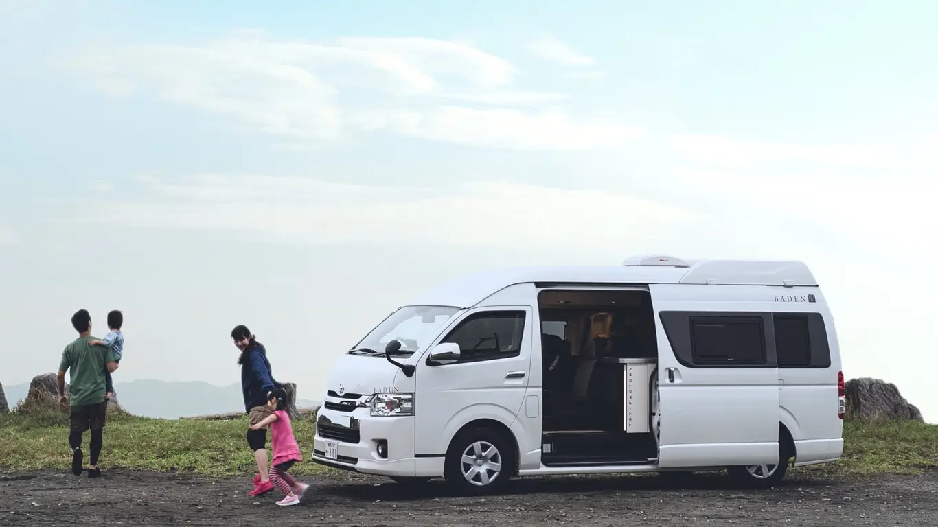 Toyota Hiace Super Long от Toy-Factory