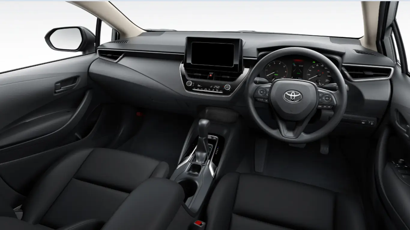 Салон обновленной Toyota Corolla