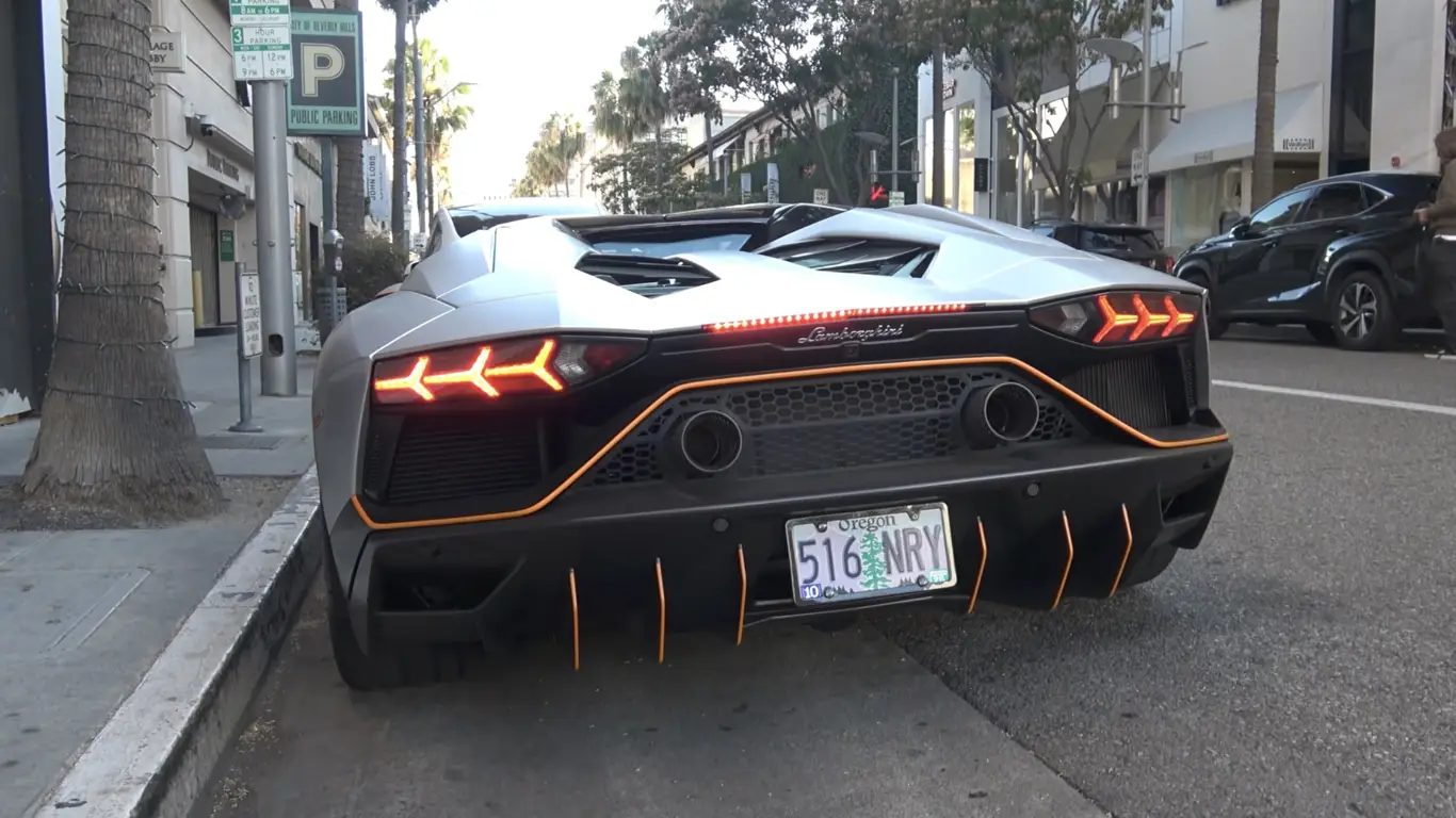 Lamborghini Aventador LP 780-4 Ultimae Roadster