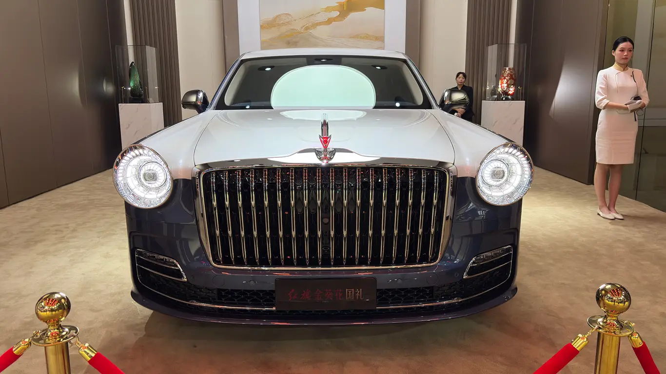 Автосалон в Чэнду 2026 / Стенд Hongqi