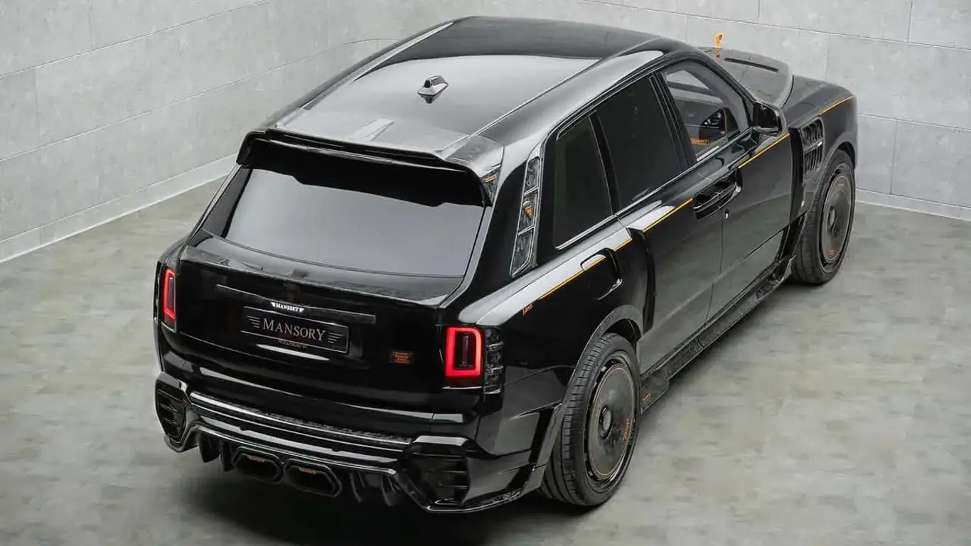 Бронированный Rolls-Royce Cullinan от Mansory