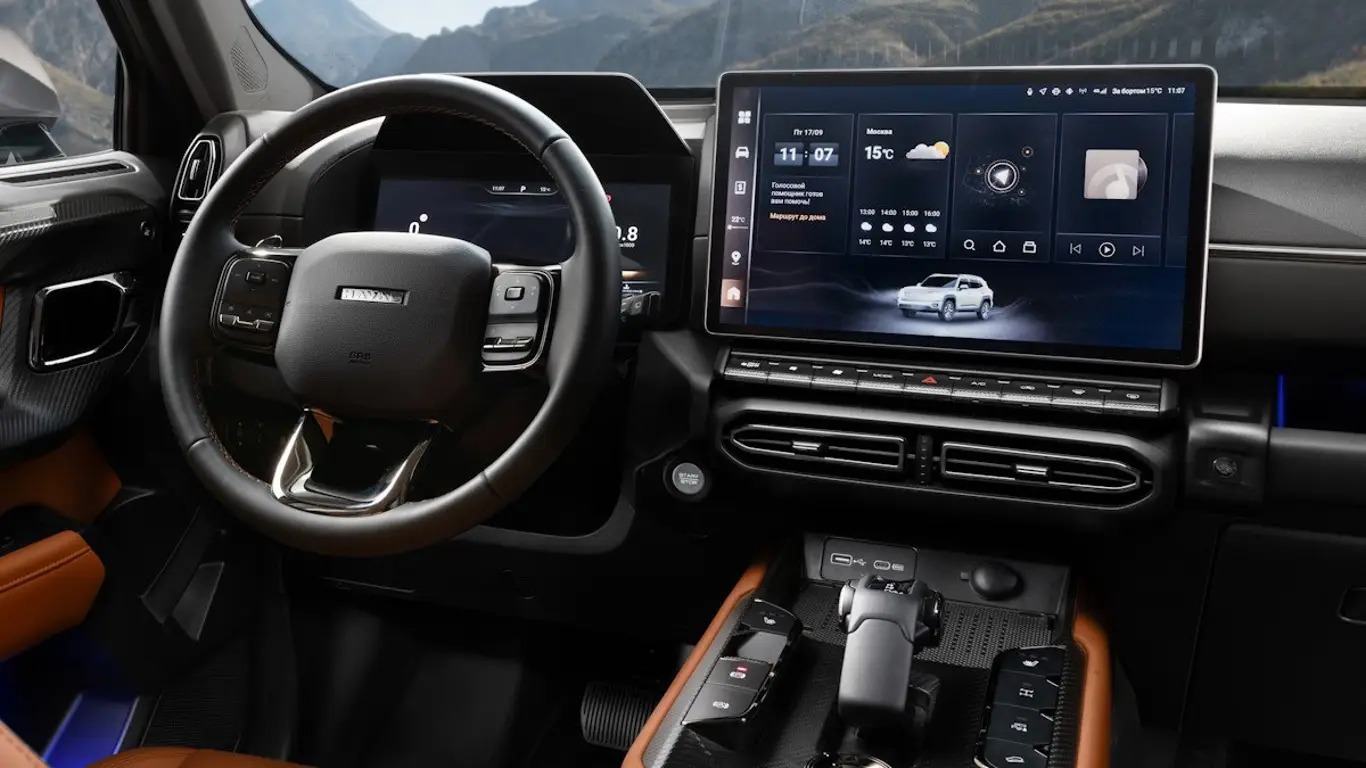 Автоновости на 32CARS.RU / салон нового Haval F7