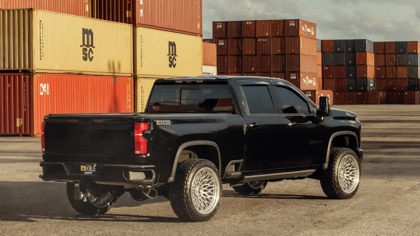 Chevrolet Silverado Trail Boss