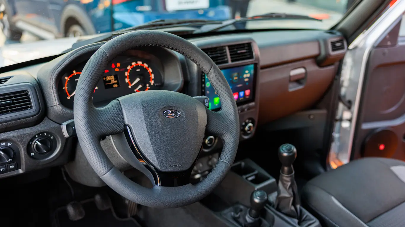 LADA Niva Legend / ПМЭФ-2026