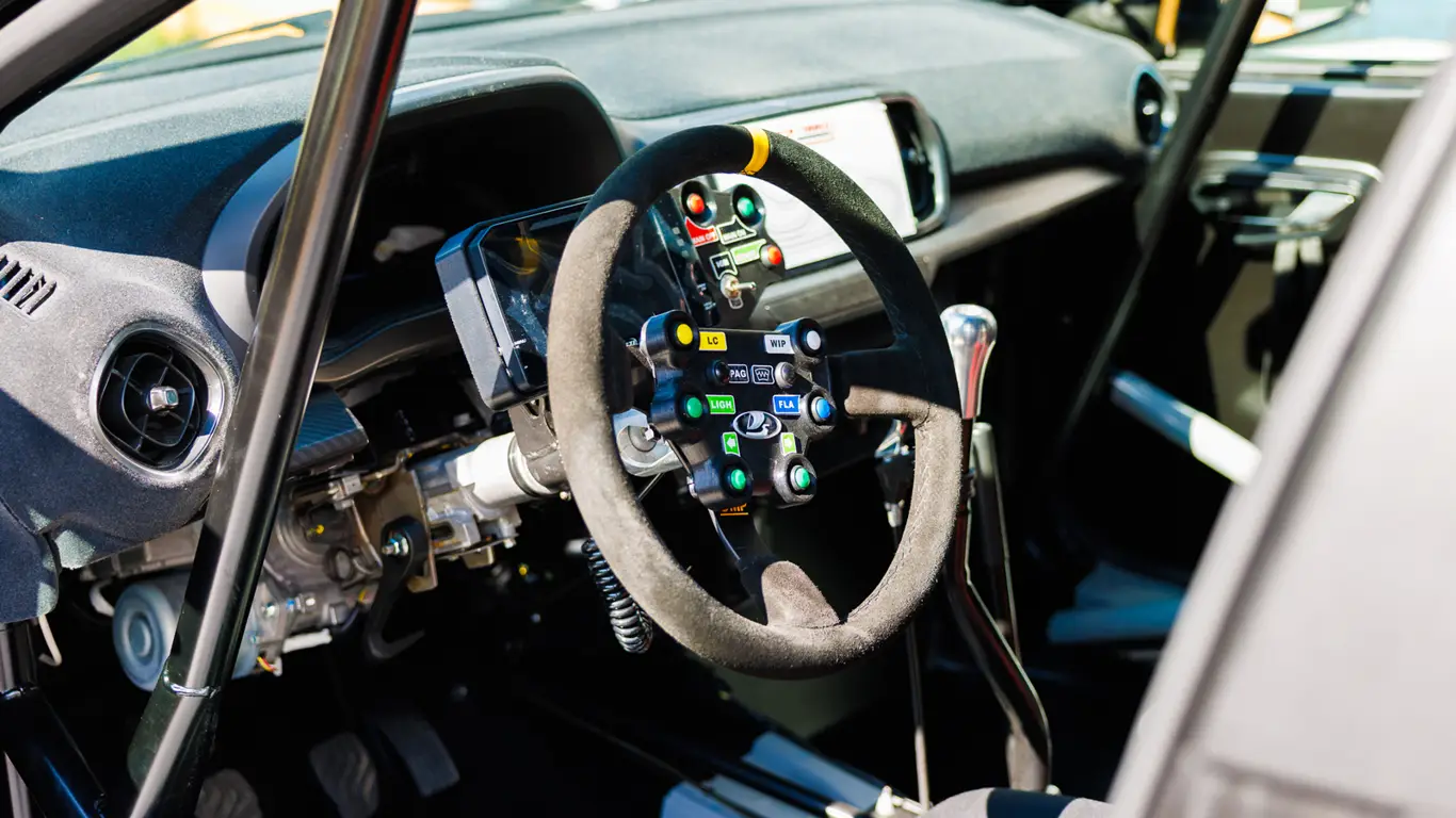 LADA Iskra Sport на ПМЭФ-2025