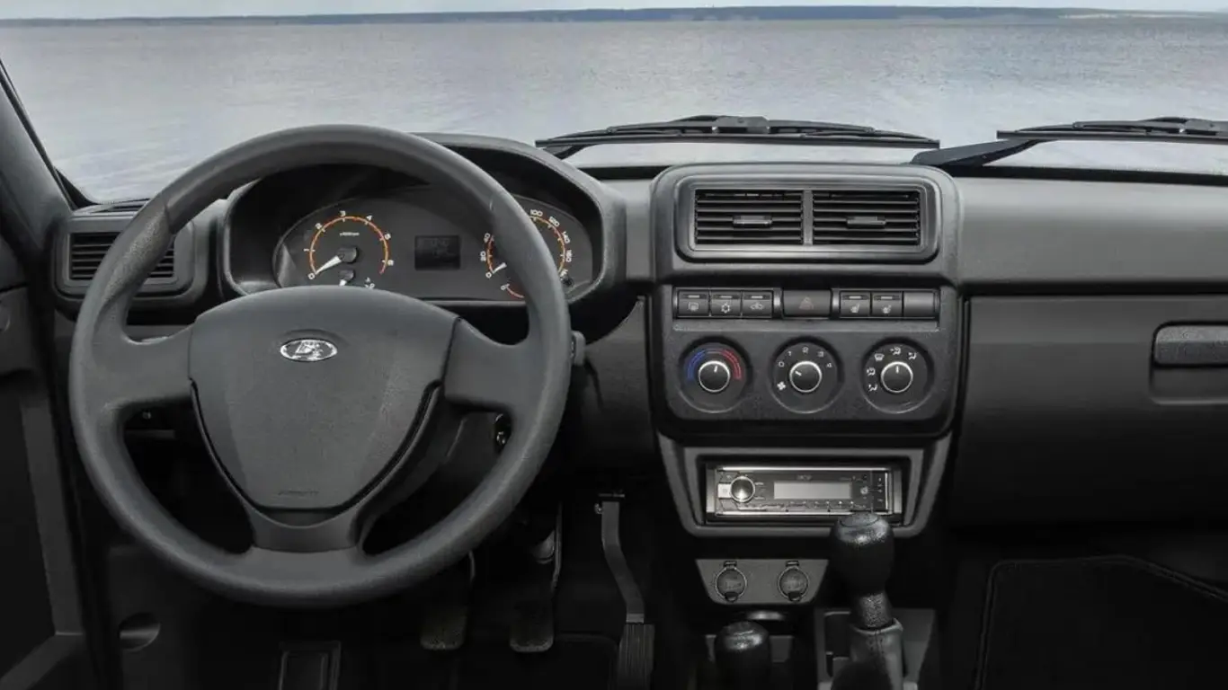 LADA Niva Legend