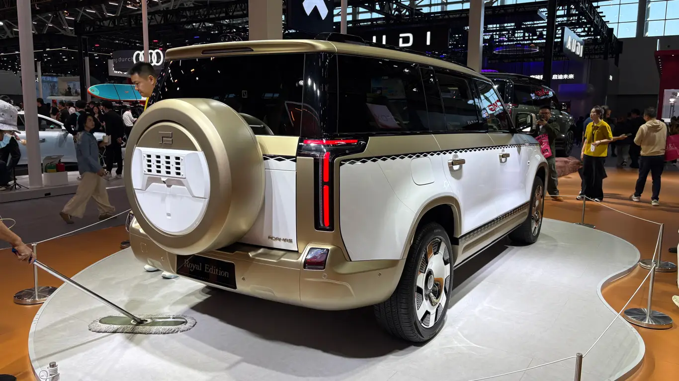 Автосалон в Гуанчжоу 2024 / Rox Adamas