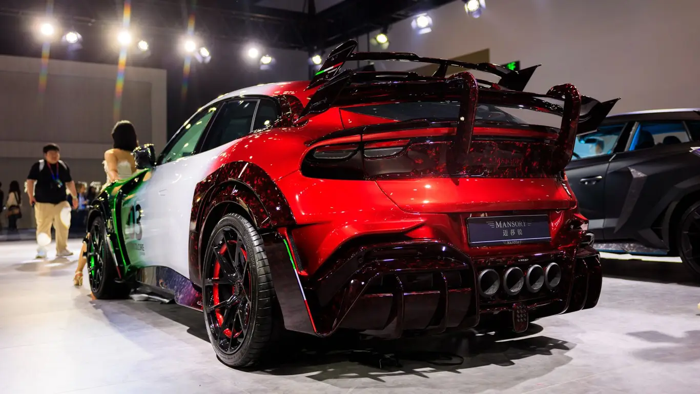 Ferrari Purosangue от Mansory